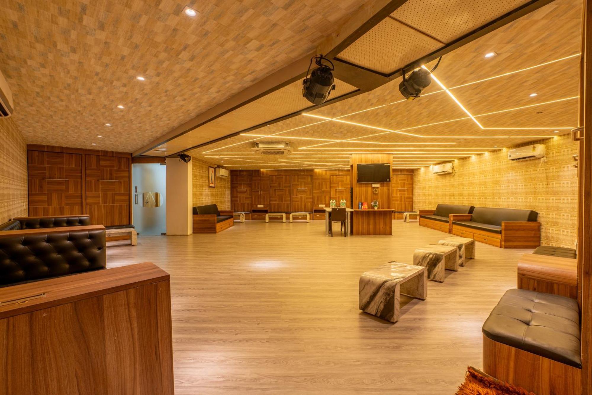 Seasons Suites Koramangala Bangalore Esterno foto