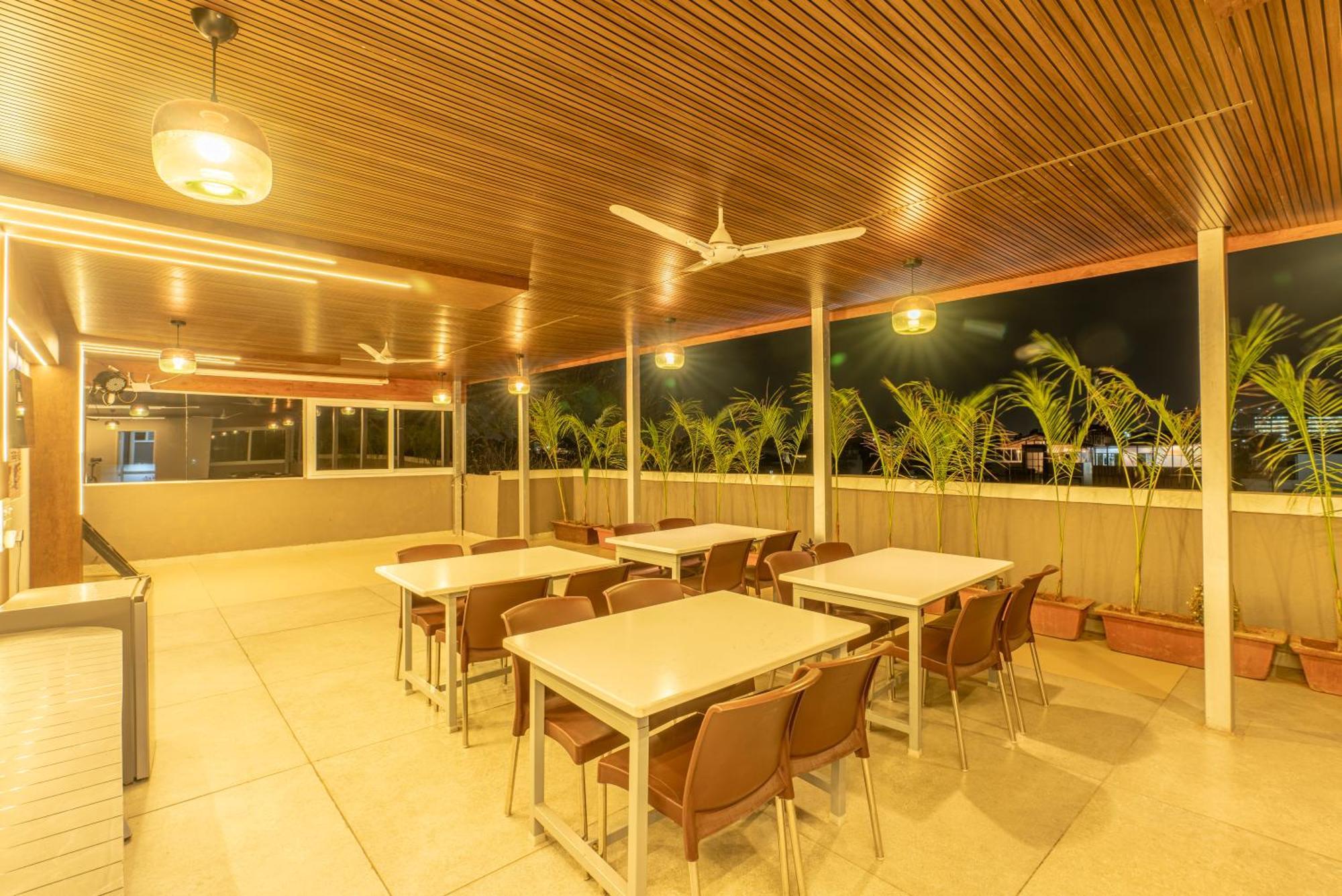 Seasons Suites Koramangala Bangalore Esterno foto